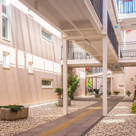 Fresh Hotel Apartment